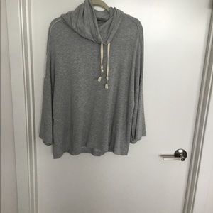 Embracelife  Athleisure Gray Top Size XL$ 40